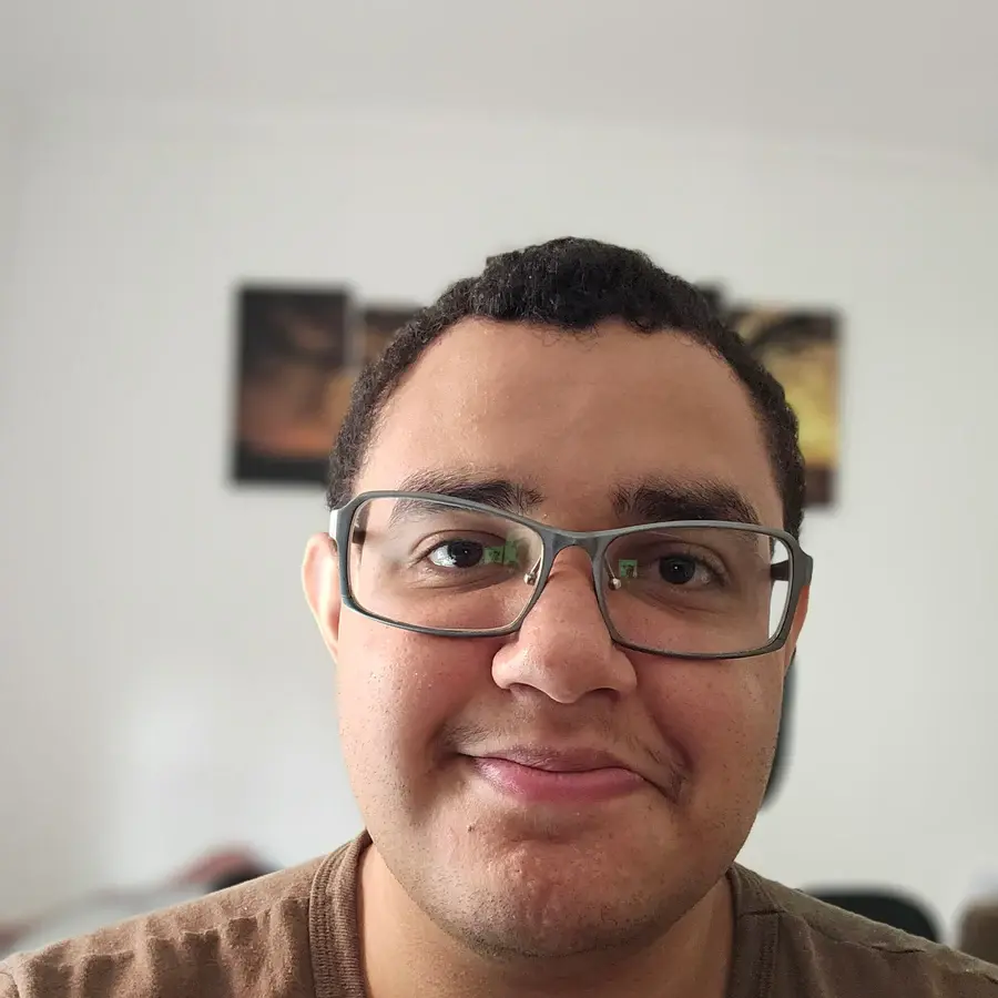 Esdras Renan, Full-Stack Product Engineer